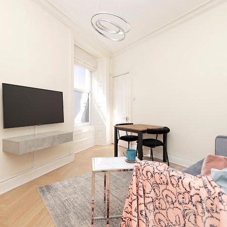 شقة Joivy Modern Flat In City Centre - For Up To 3 Guests إدنبرة المظهر الخارجي الصورة