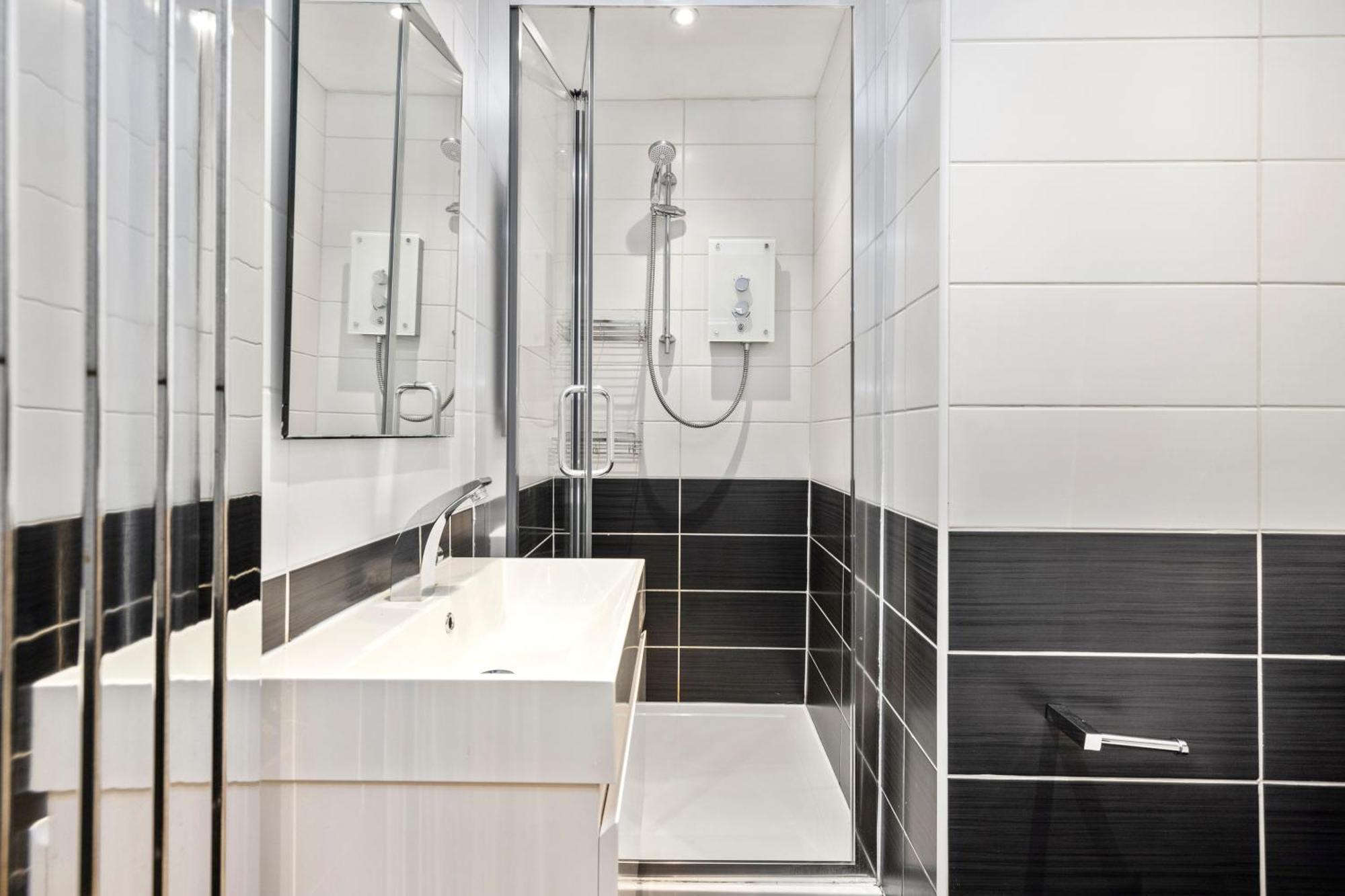 شقة Joivy Modern Flat In City Centre - For Up To 3 Guests إدنبرة المظهر الخارجي الصورة