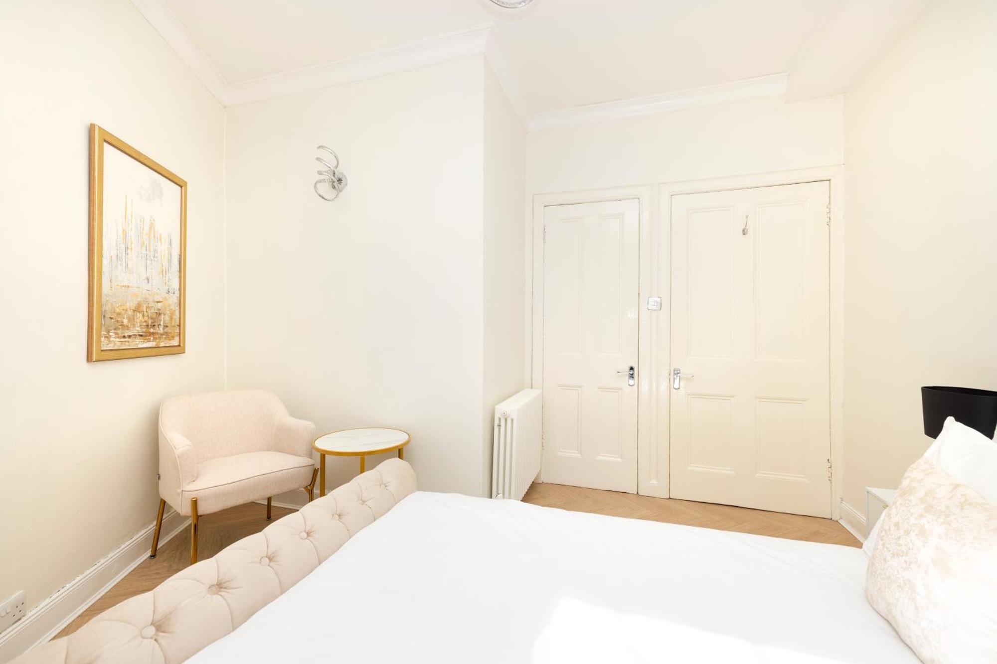 شقة Joivy Modern Flat In City Centre - For Up To 3 Guests إدنبرة المظهر الخارجي الصورة