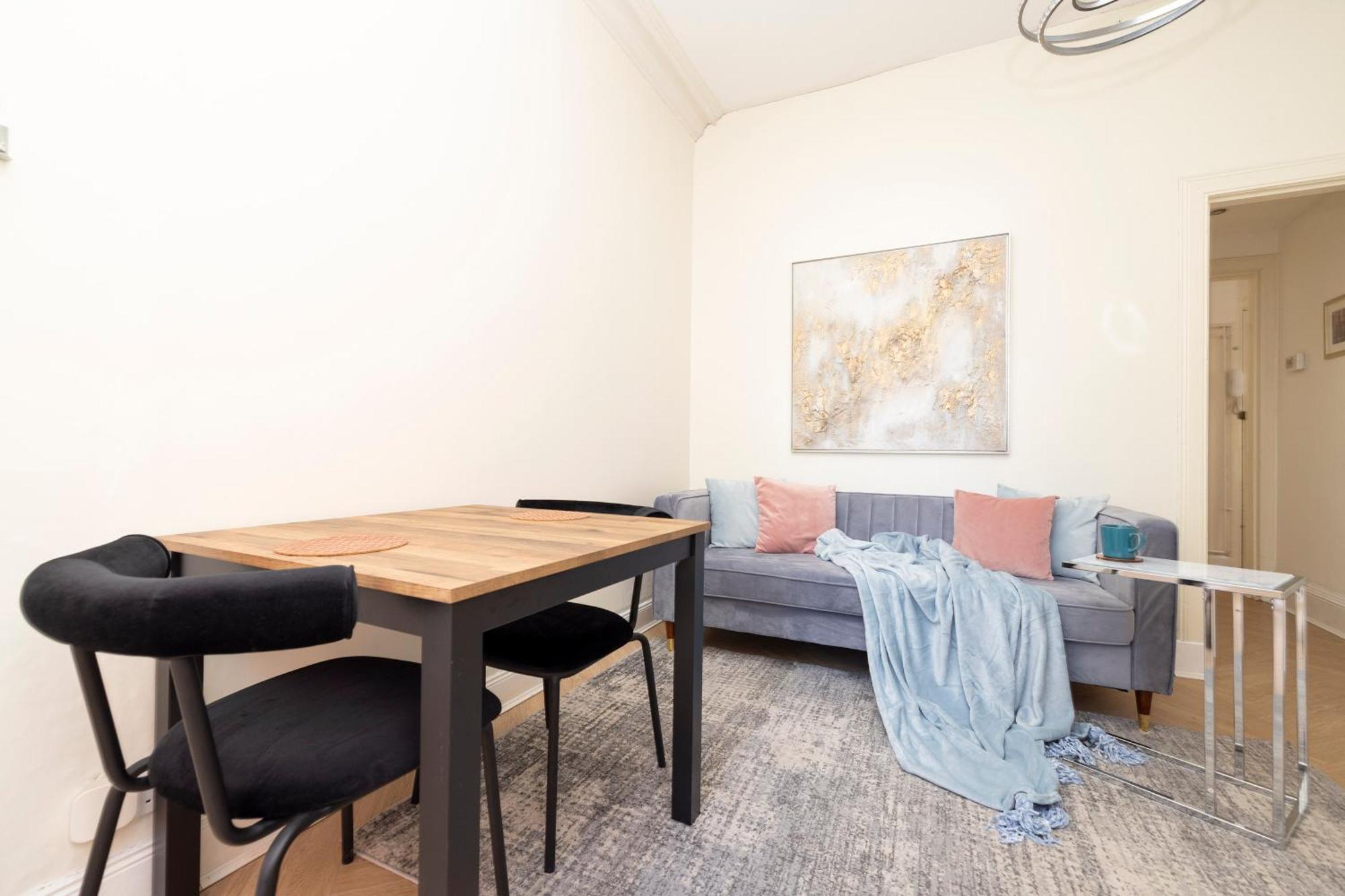 شقة Joivy Modern Flat In City Centre - For Up To 3 Guests إدنبرة المظهر الخارجي الصورة